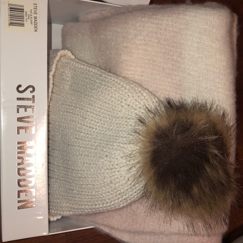 Combo scarf hat